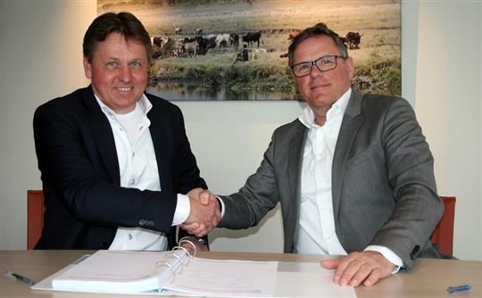 Marko de Jong, CEO van SPS (links) en Drs. Guido van den Bogaert MBA, lid Raad van Bestuur Rijndam Revalidatie (rechts)