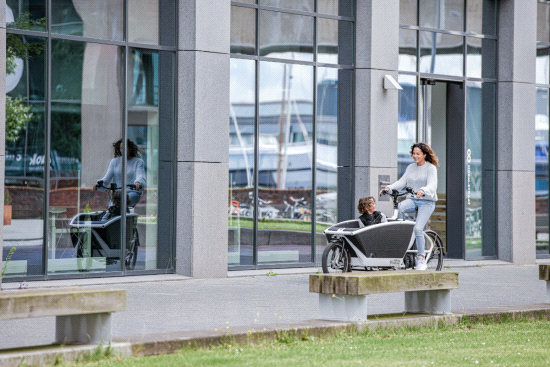 Hely opent grootste zakelijke e-bike hub van Nederland voor ASML