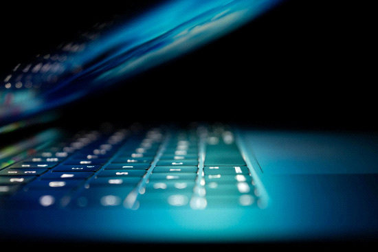 Infectie zonder klik: Twee Russische campagnes tegen overheden zetten in op half-click-exploits